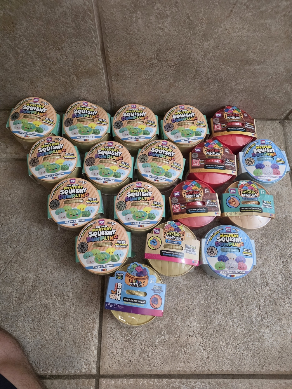 Mystery Squishy Dumpling Party Pack - Assorted Colors